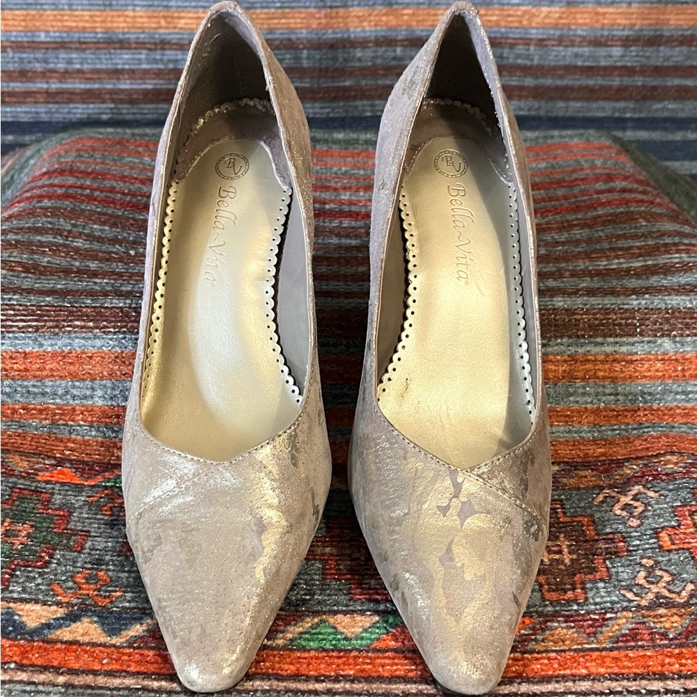 Bella Vita Women's Tan Heels